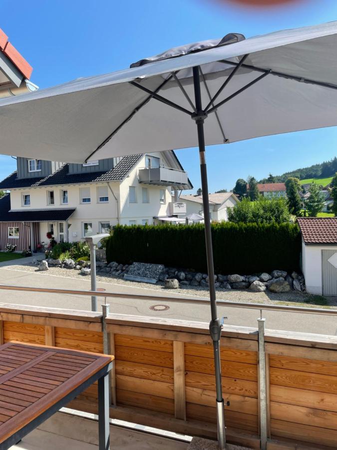 Landgasthaus Zum Kreuz Gbr Isny im Allgau Bagian luar foto